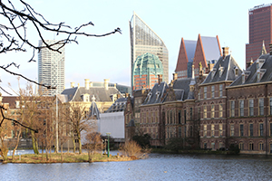 Hofvijver drooggelegd voor verbouwing Binnenhof