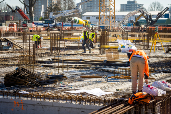 'Krimp van 12.000 banen in de bouw'