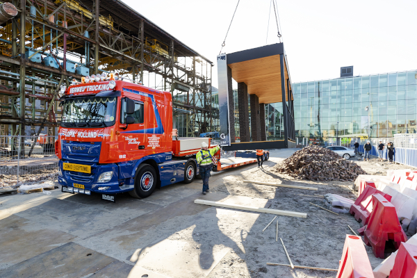 Heijmans bouwt prefab huurwoningen op Oostenburg